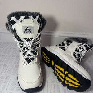 Women's White Winter Boots